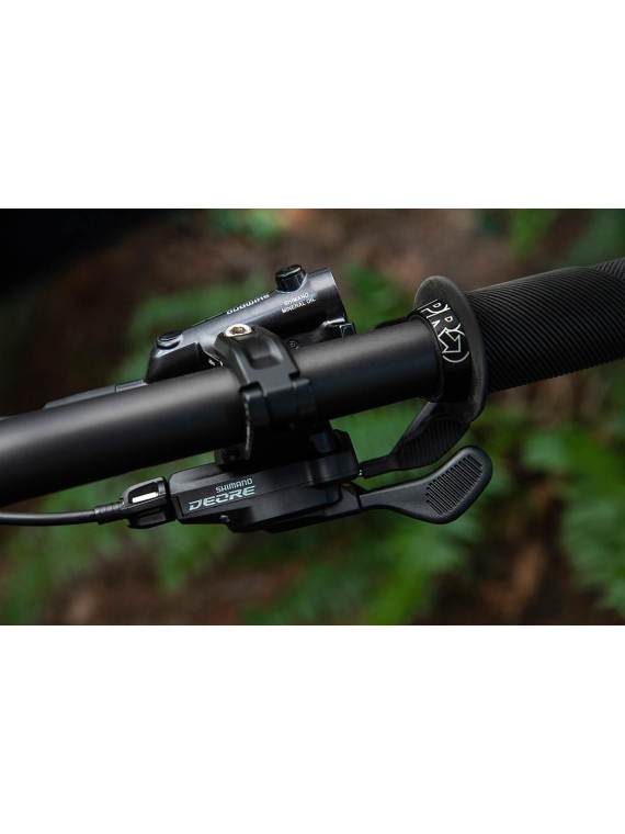 MANETKA SH M6100 I-SPEC EV 12 RZ